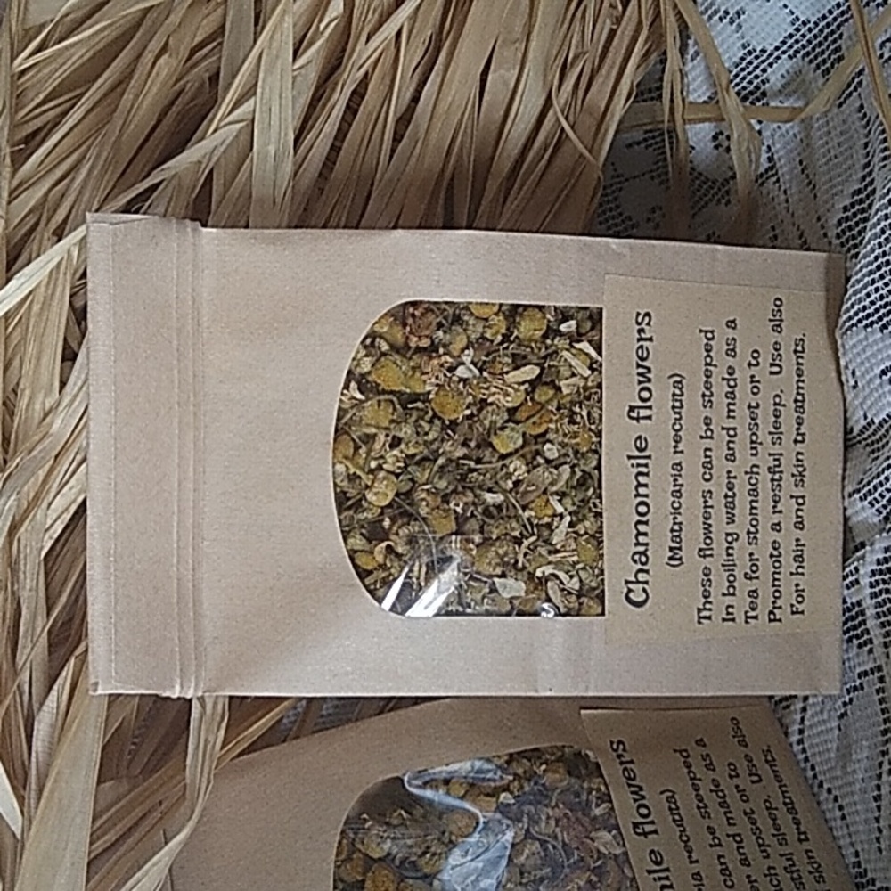 Chamomile (Whole flower)